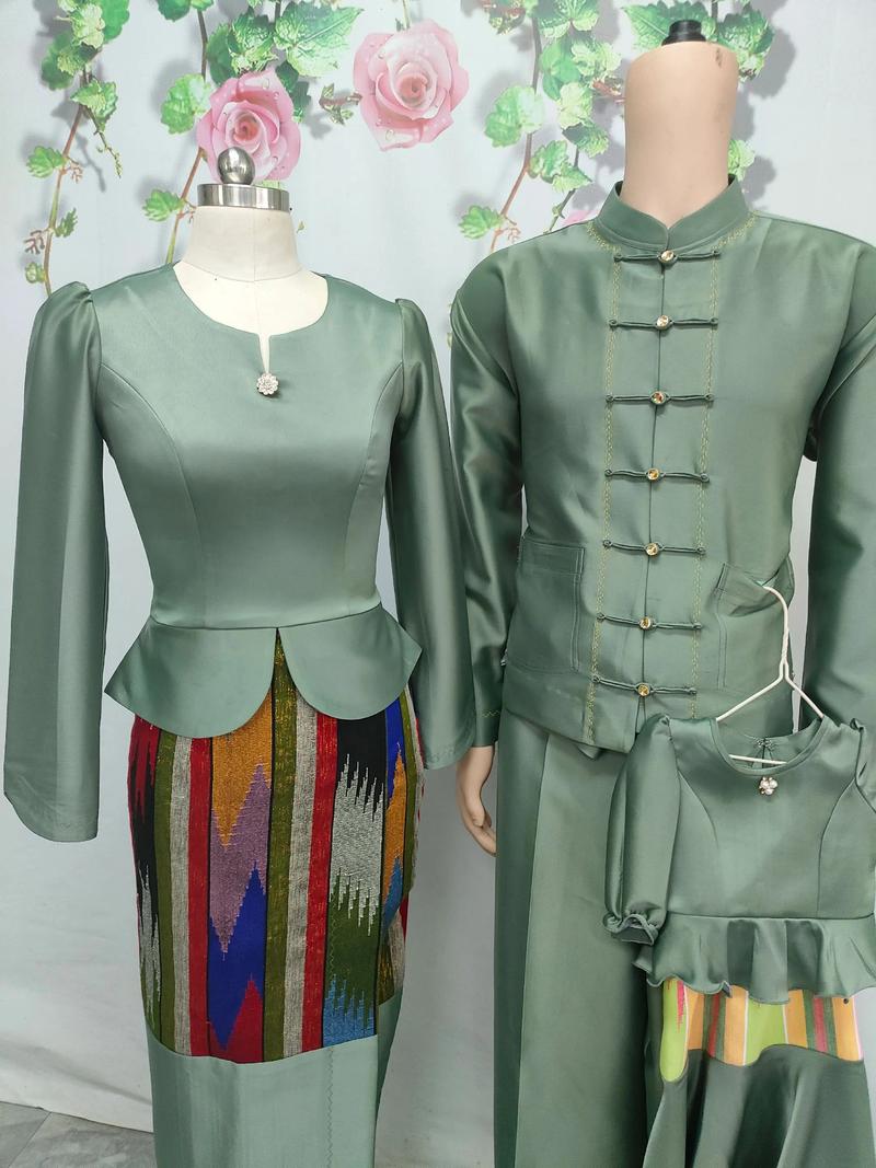 全家福傣族服裝 傳統(tǒng)服飾中的親情與美學